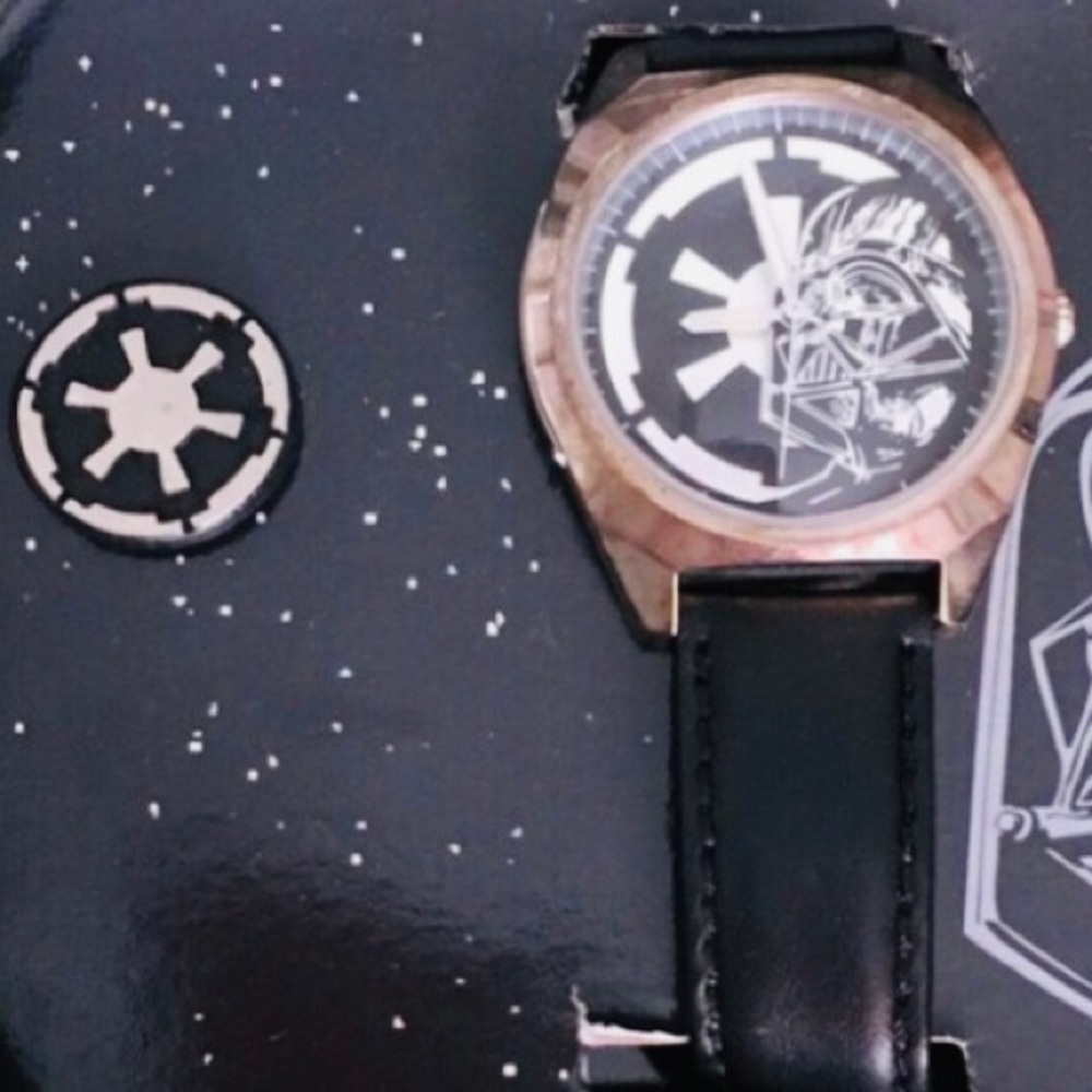 Star Wars watch pin Darth Vader Fossil Empire logo limited edition numbered COA